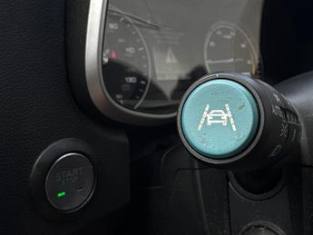MG MG ZS 44.5kWh Excite (143 ps) - LANE DEPARTURE  - BLUETOOTH - DRIVING 