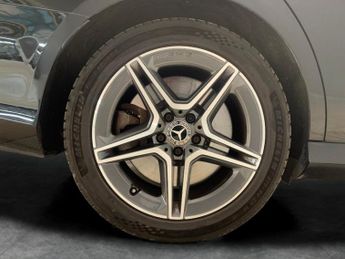 Mercedes-Benz E Class 2.0 E300de 13.5kWh AMG Line Edition Plug-in G-Tronic+ (306 ps) -