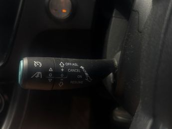 MG MG ZS 44.5kWh Excite (143 ps) - LANE DEPARTURE  - BLUETOOTH - DRIVING 