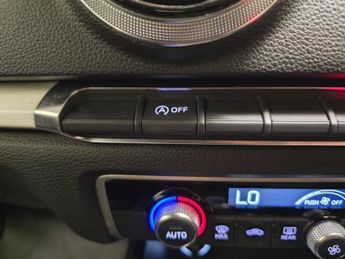 Audi A3 1.5 TFSI CoD S line Sportback S Tronic (150 ps) - DRIVING MODES