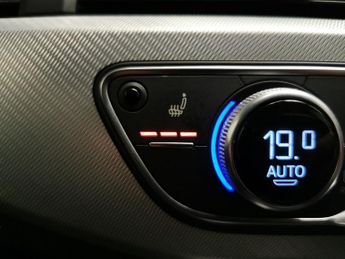 Audi A4 2.0 TDI 40 Sport S Tronic (190 ps) - BLUETOOTH - DRIVING MODES