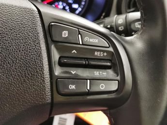 Hyundai i10 1.2 SE Connect (84 ps) - CLIMATE CONTROL - DAB - PARK SENSORS