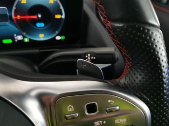 Mercedes-Benz EQA EQA 250 66.5kWh AMG Line (190 ps) - ADAPTIVE LIGHTS - HEATED LEA
