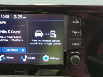Hyundai i10 1.2 SE Connect (84 ps) - CLIMATE CONTROL - DAB - PARK SENSORS