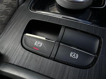 MG MG ZS 44.5kWh Excite (143 ps) - LANE DEPARTURE  - BLUETOOTH - DRIVING 