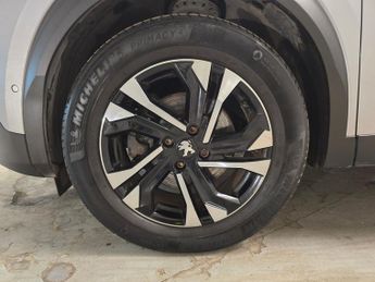 Peugeot E-2008 50kWh GT (136 ps) - BLIND SPOT ASSIST - BLUETOOTH - SPEED LIMIT 