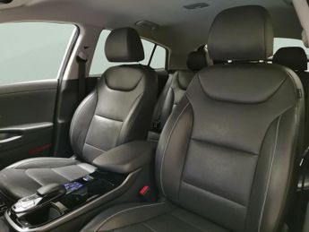 Hyundai Ioniq 38.3kWh Premium SE (136 ps) - KEYLESS ENTRY - HEAT AND COOL SEAT