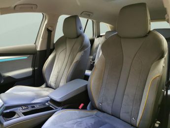 Skoda Enyaq 62kWh 60 Nav Lounge (179 ps) - SMARTLINK - REVERSE CAM - NAV