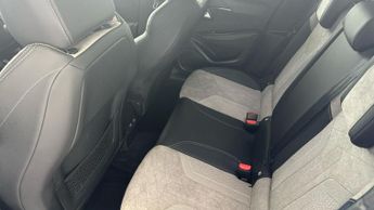 Peugeot E-208 50kWh GT Premium (136 ps) - REVERSE CAM - ALCANTARA - NAV