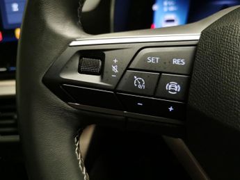 Seat Leon 1.4 eHybrid 12.8kWh XCELLENCE Plug-in DSG (204 ps) - LED - HEATE