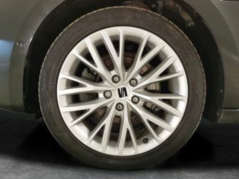 Seat Leon 1.4 eHybrid 12.8kWh XCELLENCE Plug-in DSG (204 ps) - LED - HEATE
