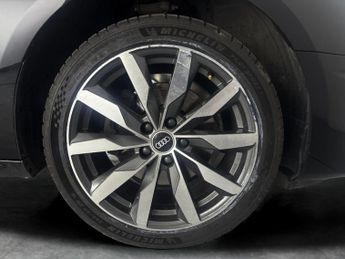 Audi A4 35 TFSI Sport Edition S Tronic [Comfort+Sound] - LED - REVERSE C