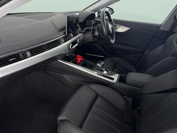 Audi A4 35 TFSI Sport Edition S Tronic [Comfort+Sound] - LED - REVERSE C