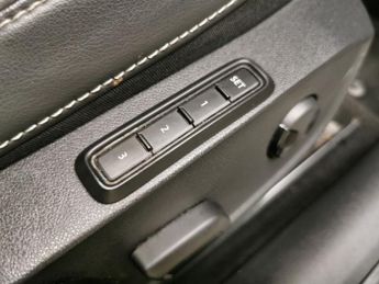 Seat Leon 1.4 eHybrid 12.8kWh XCELLENCE Plug-in DSG (204 ps) - LED - HEATE