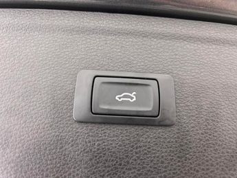Audi Q5 2.0 TDI S line S Tronic quattro (190 ps) - PRIVACY GLASS - SPORT