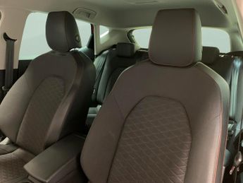 Seat Leon 1.4 eHybrid 12.8kWh FR Plug-in DSG (204 ps) - LED - NAV - BLUETO