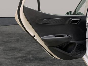 Hyundai i10 1.2 SE Connect (84 ps) - BLUETOOTH - CRUISE - CLIMATE CONTROL