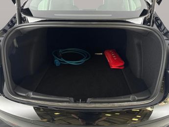 Tesla Model 3 Standard Range Plus RWD (241 bhp) - REVERSE CAM - NAV - HEATED L