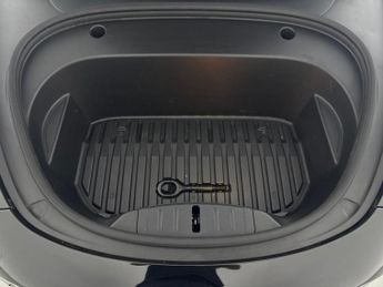 Tesla Model 3 Standard Range Plus RWD (241 bhp) - REVERSE CAM - NAV - HEATED L