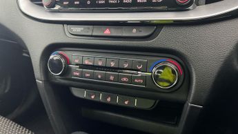 Kia Xceed 1.4 T-GDi 3 DCT (138 bhp) - BLUETOOTH - 18IN ALLOYS - AIR CON
