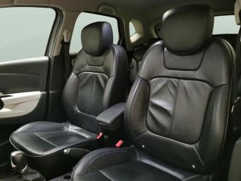 Renault Captur 1.3 TCe ENERGY GT Line EDC (150 ps) - HEATED LEATHER - BLIND SPO