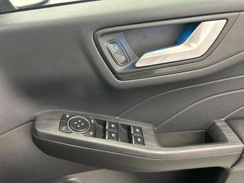 Ford Kuga 2.5h Duratec ST-Line Edition CVT (190 ps) - LANE DEPARTURE  - FO