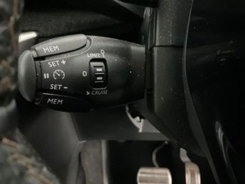 Peugeot 3008 1.5 BlueHDi GT Line EAT (130 ps) - CARPLAY - UPGRADED SOUND - LE