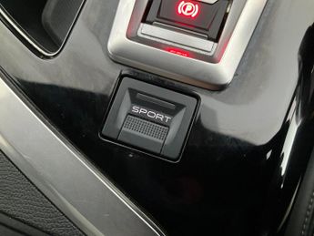 Peugeot 3008 1.5 BlueHDi GT Line EAT (130 ps) - CARPLAY - UPGRADED SOUND - LE