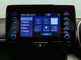 Toyota Yaris 1.5 VVT-h Icon E-CVT (116 ps) - WIFI - BLUETOOTH - DRIVING MODES