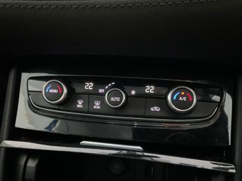 Vauxhall Grandland X 1.2 Turbo GPF Sport Nav (130 ps) - PARK SENSORS - CLIMATE CONTRO