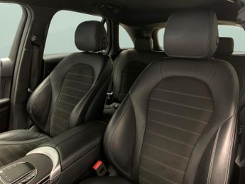 Mercedes-Benz GLC 2.0 GLC220d AMG Line G-Tronic+ 4MATIC (194 ps) - NAV - BLUETOOTH