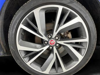 Jaguar I-PACE 400 90kWh SE 4WD (400 ps) - MERIDIAN AUDIO - NAV - WIFI