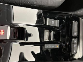 Vauxhall Mokka Electric 50kWh SE Nav Premium (136 ps) - LANE DEPARTURE  - BLUETOOTH