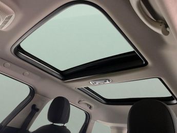 Mini Countryman 1.5 10kWh Cooper SE Classic Plug-in ALL4 (222 ps) - ROOF RAILS -