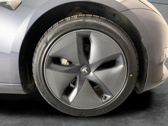 Tesla Model 3 (Dual Motor) Long Range 4WDE (346 ps) - REVERSE CAM - NAV - LEAT