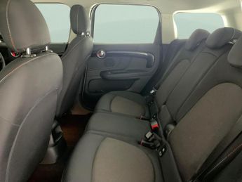 Mini Countryman 1.5 10kWh Cooper SE Classic Plug-in ALL4 (222 ps) - ROOF RAILS -