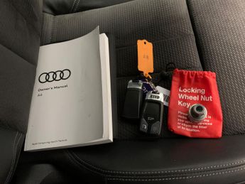 Audi A4 1.4 TFSI S line S Tronic (150 ps) - DRIVING MODES - PADDLE SHIFT