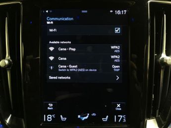 Volvo V60 2.0h T6 Recharge 11.6kWh R-Design Plug-in AWD (340 ps) - AUTO PA
