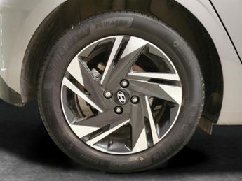 Hyundai i20 1.0 T-GDi MHEV SE Connect DCT (100 ps) - BLUETOOTH - DRIVING MOD