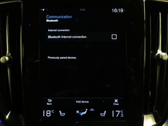Volvo V60 2.0h T6 Recharge 11.6kWh R-Design Plug-in AWD (340 ps) - AUTO PA