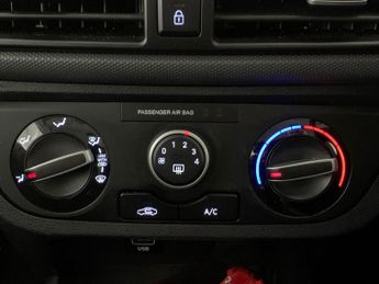 Hyundai i10 1.2 SE Connect (84 ps) - LED - REVERSE CAM - WIFI