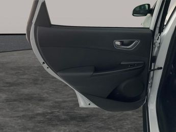 Hyundai Kona 64kWh Premium SE (7kW Charger) (204 ps) - KEYLESS ENTRY