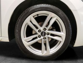 Audi A1 1.0 TFSI 25 S line Sportback S Tronic (95 ps) - BLUETOOTH - HALF
