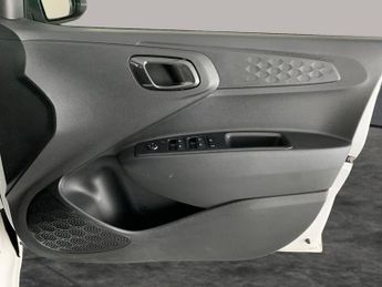 Hyundai i10 1.2 SE Connect (84 ps) - LED - REVERSE CAM - WIFI