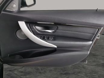 BMW 3 Series 2.0 320d M Sport Shadow Edition xDrive (190 ps) - HK AUDIO - LED