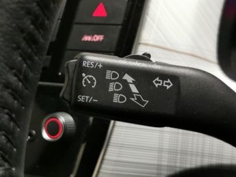 Seat Mii 36.8kWh (83 ps) - SD CARD MEDIA INPUT - PARK SENSORS