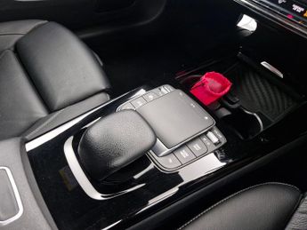 Mercedes-Benz CLA 1.3 CLA250e 15.6kWh AMG Line (Premium) Coupe Plug-in 8G-DCT (218
