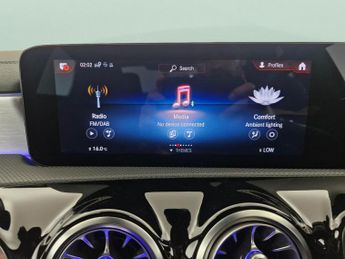 Mercedes-Benz CLA 1.3 CLA250e 15.6kWh AMG Line (Premium) Coupe Plug-in 8G-DCT (218