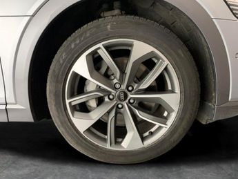 Audi e-tron 50 Technik quattro 71.2kWh (313 ps) - ADJUSTABLE SUSPENSION