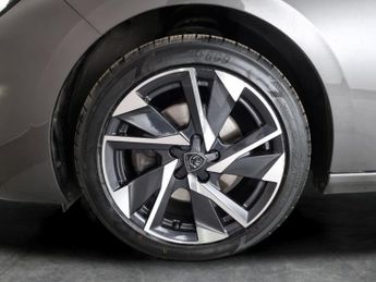 Peugeot 308 SW 1.5 BlueHDi Allure Premium EAT (130 ps) - BLUETOOTH - SPEED LIMI